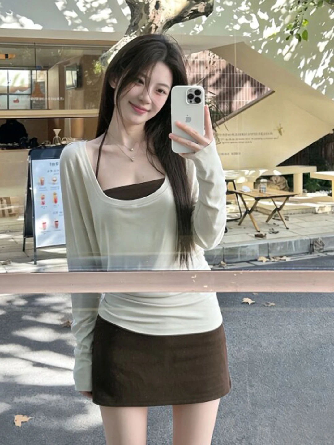 

Сексуальный ретро-комплект из двух предметов: топ без бретелек и юбка, модный весенний наряд для молодых женщин