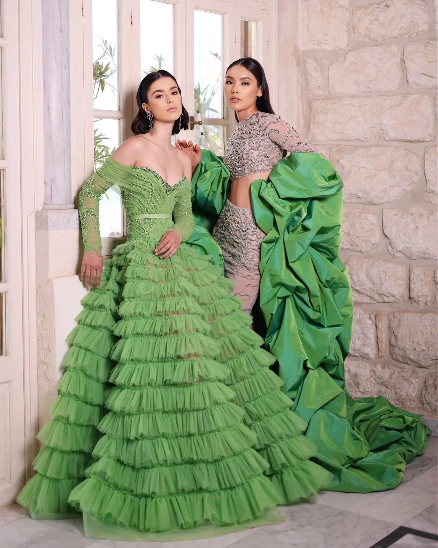 Elegant Grass Green Layered Long Tulle Maxi Dresses Full Sleeves Lace Beaded Modest Formal Party Dresses Bridal Dress