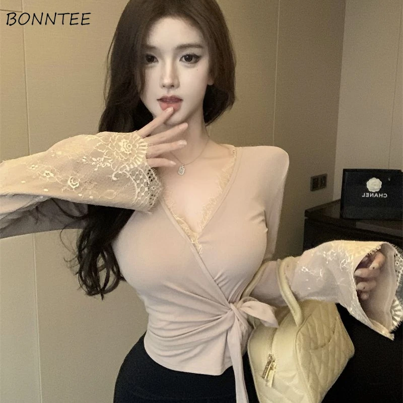 Long Flare Sleeve T-shirts Women Criss-cross Slim Lace-up V-neck Sexy Ladies Tops Korean Style Simple Leisure Autumn Outweaar