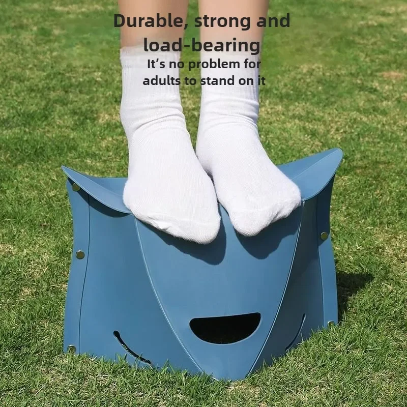 The New Multi-functional Folding Small Stool Is Portable for Outdoor Camping, Fishing, Queuing, Outings, Students and Adults