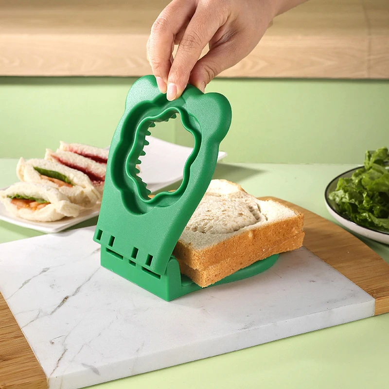 Stampo per Sandwich per bambini stampo per pane in acciaio inossidabile a forma di fiore carino tagliabiscotti stampo strumenti di cottura per la colazione