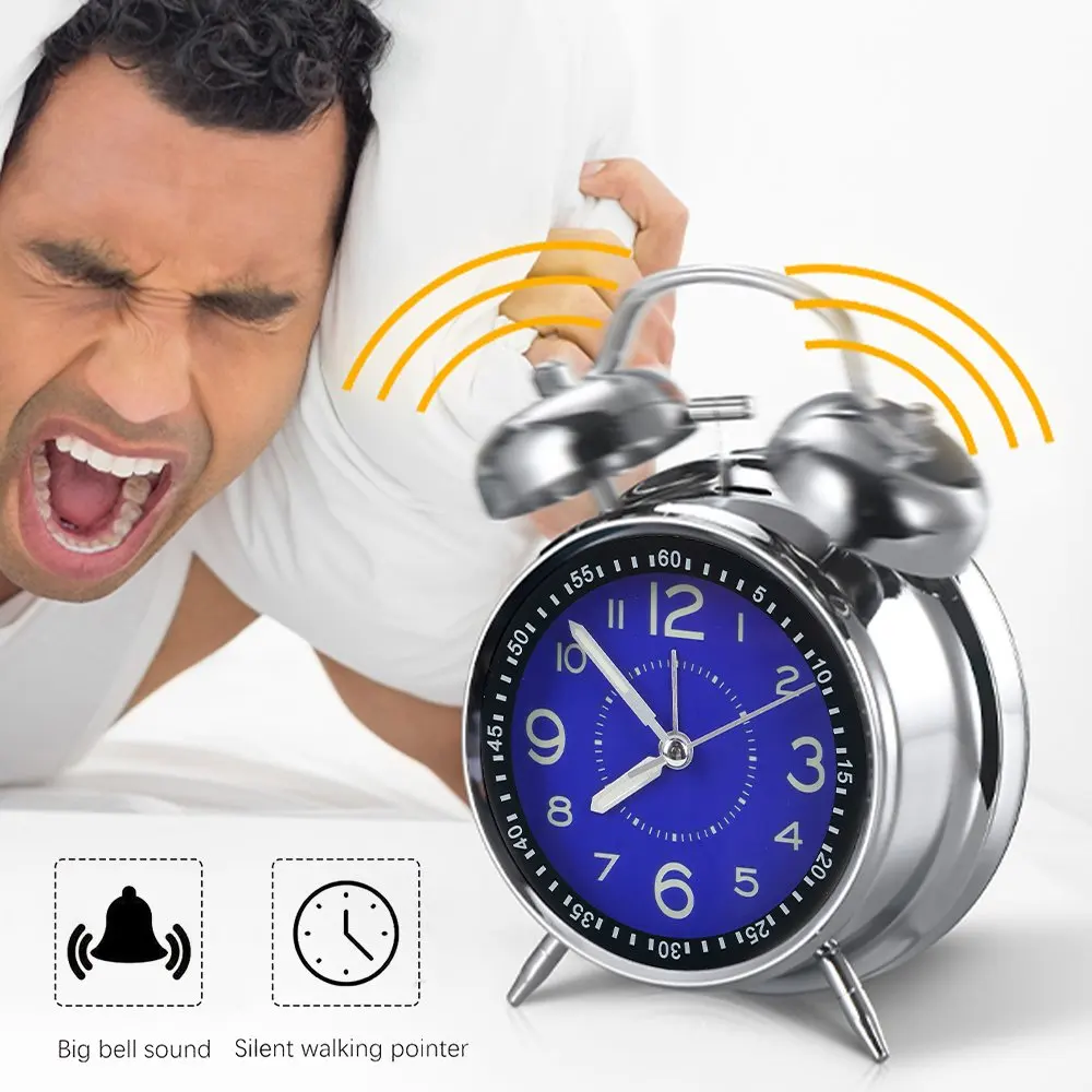 Réveil numérique silencieux de 4 pouces qui brille dans le noir avec veilleuse intégrée, réveil portable pour chambre à coucher, bureau et voyage pour adultes