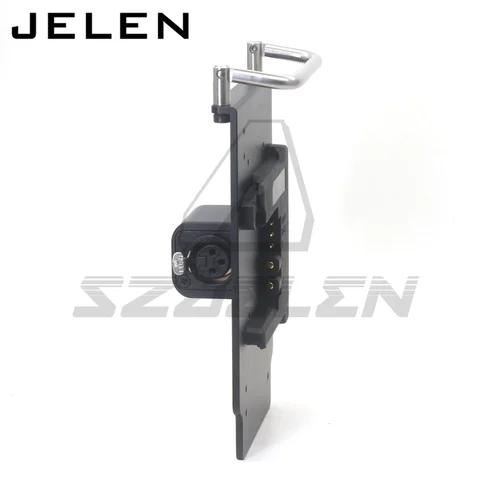 Imagen 2 del producto La placa de fijación de la manija de salida de potencia de montaje B a XLR de 3 pines para la cámara miniLF ARRI S35 se utiliza por separado desde la batería