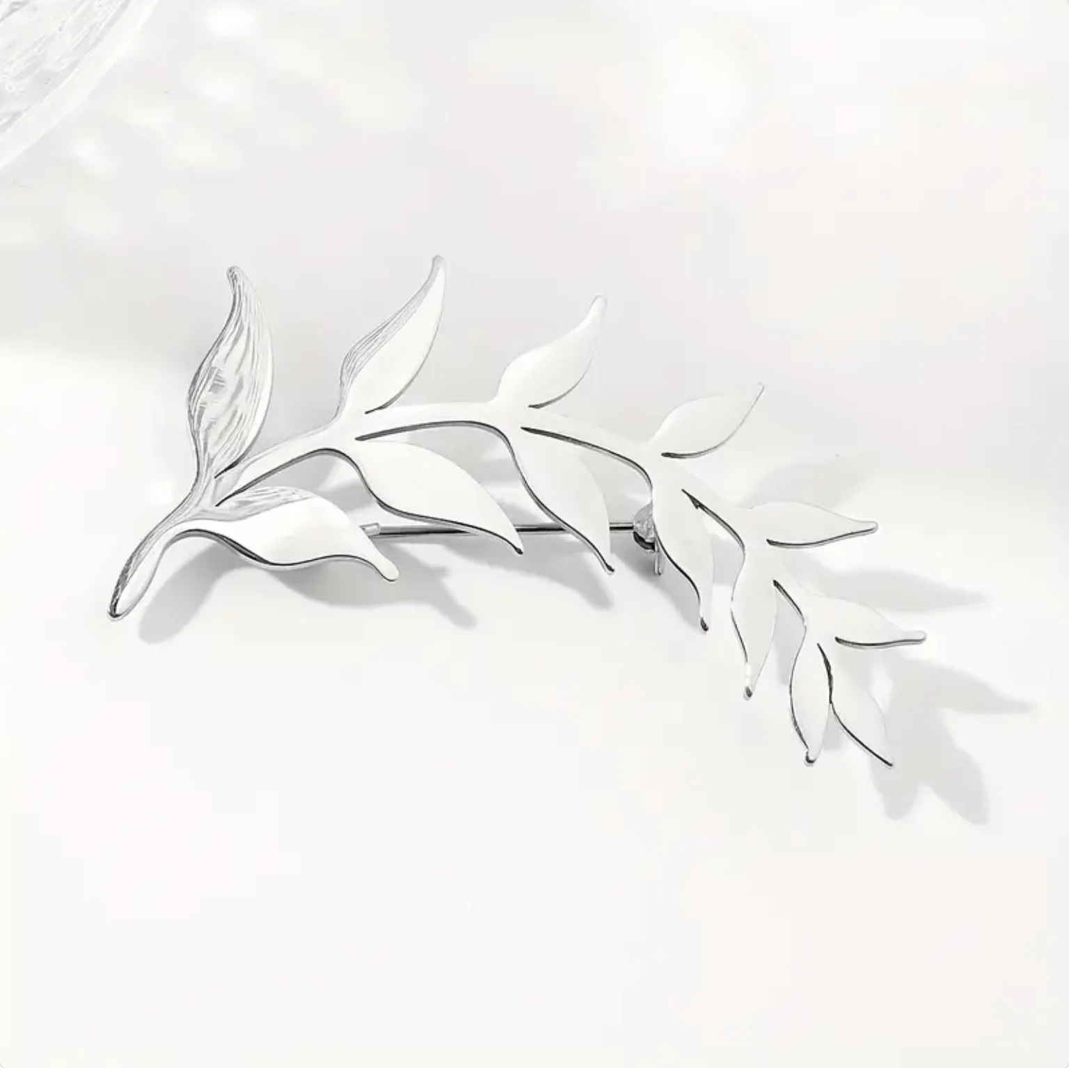 Stainless Steel Leaf Brooch Creative Fashion Badge Men\'s Pins Gifts