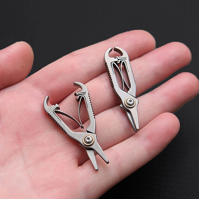 Titanium Alloy Small Scissors Mini Nose Hair Trimmer Manual Beard Trimming Eyebrow Trimming Tool