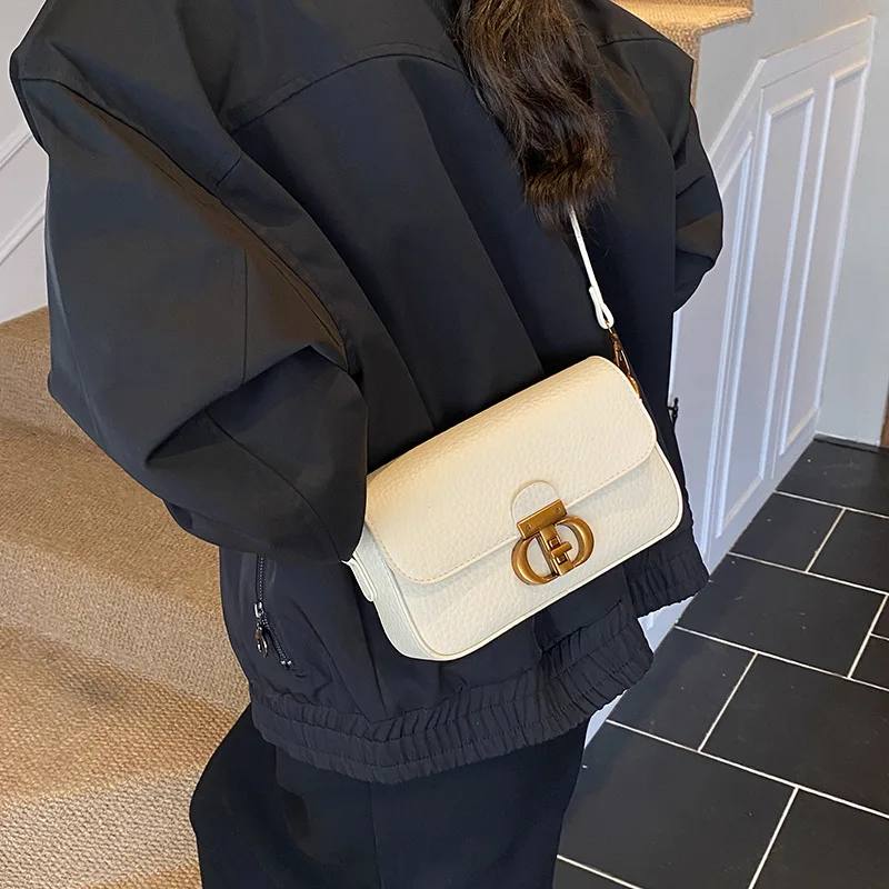 

2024 Новая женская сумка через плечо из мягкой кожи, элегантный маленький квадратный кошелек с верхней ручкой, винтажная сумка через плечо под мышками