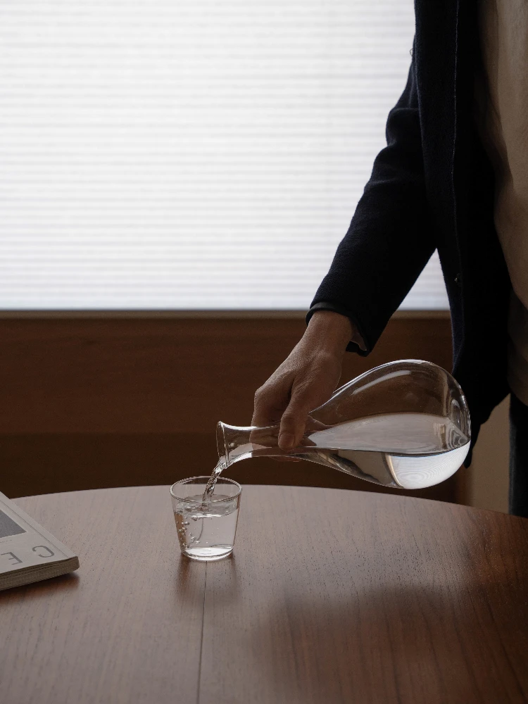 

Handmade Glass Cold Water Pot Tea Brewing Durable Transparent Modern Minimalist High-End Feeling Utensils Nordic Style