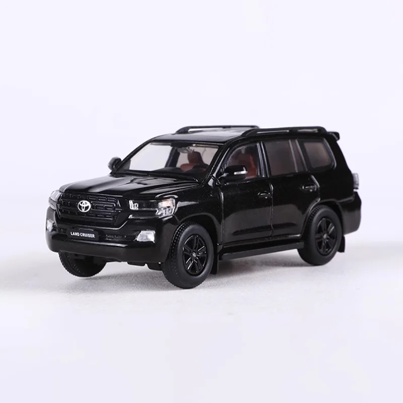GCD Diecast 1:64 مقياس لاند كروزر LC200 SUV سبيكة سيارة نموذج المنتج النهائي محاكاة لعبة جمع هدية نموذج ثابت