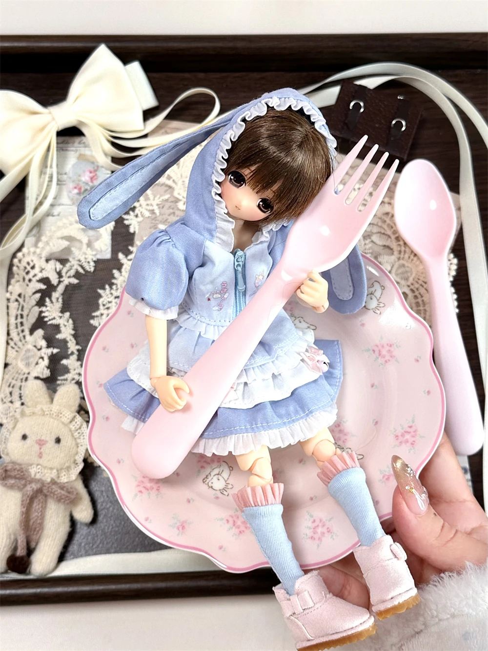 ชุดเสื้อผ้าตุ๊กตา BJD เหมาะสำหรับตุ๊กตา ob22 ob24 p20 ขนาด azone ชุดเสื้อผ้าน่ารักสไตล์ Frosting Trap อุปกรณ์เสริมตุ๊กตา (3 ชิ้น)