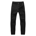 pantalones negros