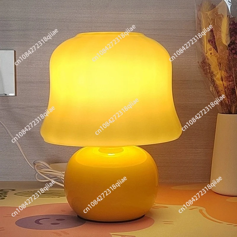 

French cream table lamp mushroom medieval glazed living room atmosphere decoration bedroom bedside lamp classy