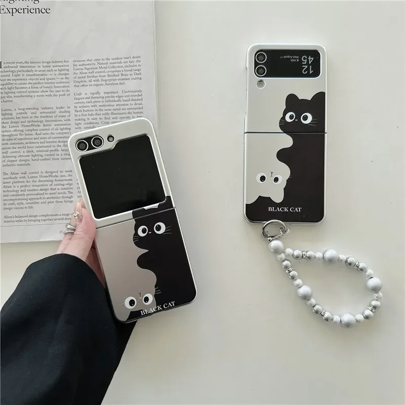 

For Samsung Galaxy Z Flip3 4 5 Z Flip5 ZFlip5 Phone Case Cartoon Black Cat Beads Bracelet Chain Shockproof Back Cover