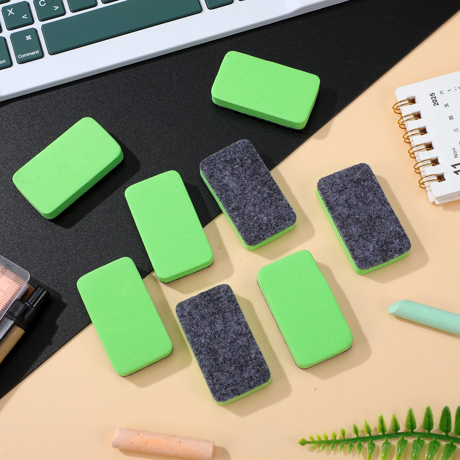 50 قطعة ممحاة صغيرة للمسح الجاف، منظف السبورة البيضاء باللون الأخضر للفصول الدراسية والمكتب والمدرسة، أداة صيانة السبورة #1