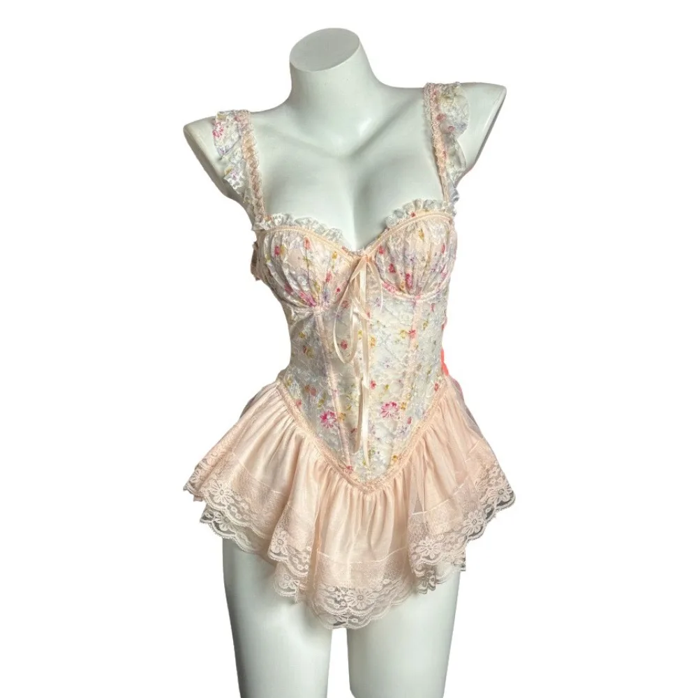 

Elegant Thin Sweet Lace Nightdress Beauty-back Lace-up Sleeveless Nightwear Homewear with Chest Pad Pajamas Women Indoor