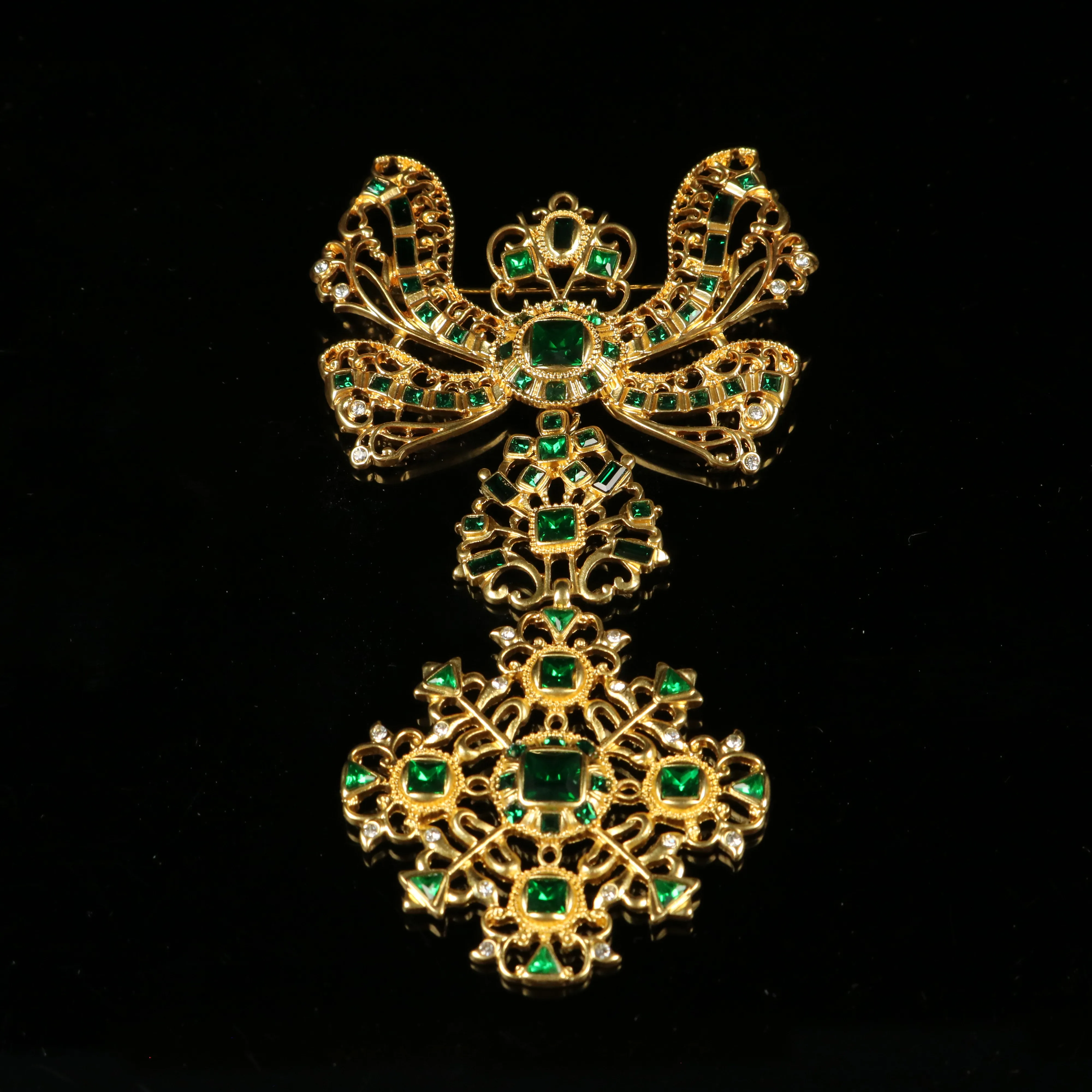 

Green Pendant Brooches Filigree Sweet Bow Elegant Pins For Women Girls Accessories