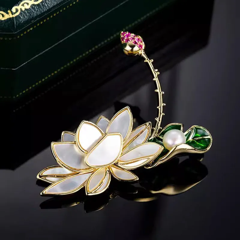 Ajojewel Chinese Retro Lotus Ornament Brooch With Natural Freshwater Pearls Women Cheongsam Accessories Jewelry Luxury Gift