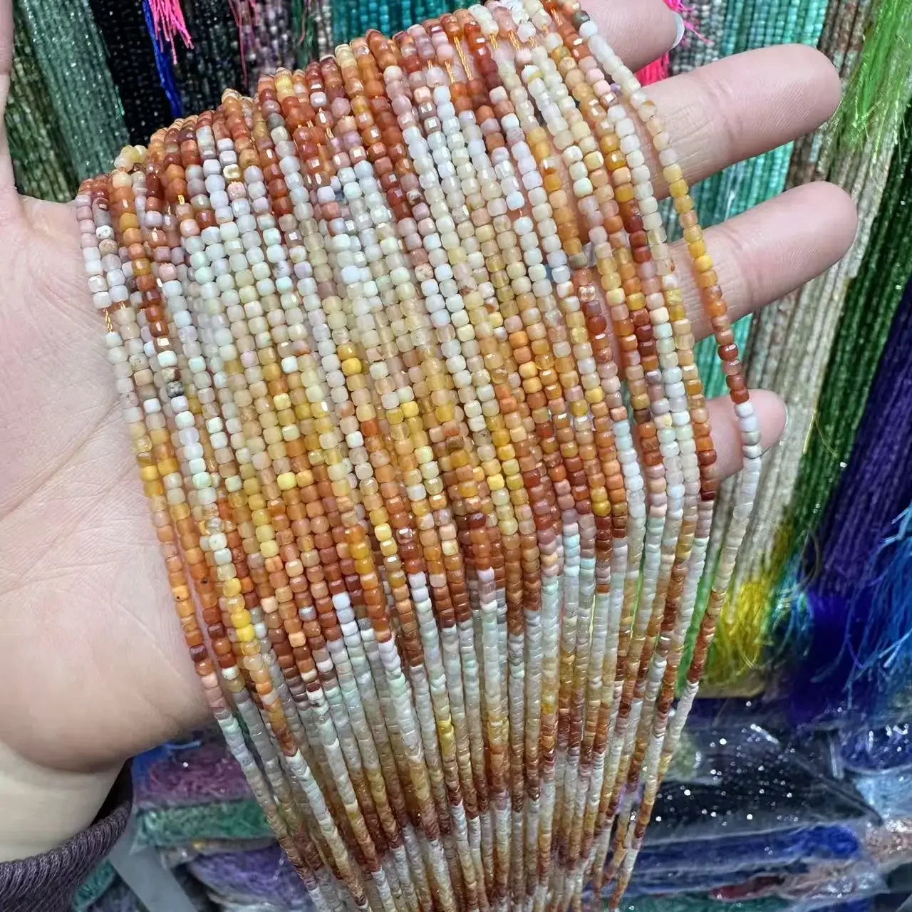 

Натуральный градиент Мьянманский нефрит, драгоценный камень, граненые свободные бусины, изготовление браслетов «сделай сам», ожерелье для модных ювелирных изделий, оптовая продажа