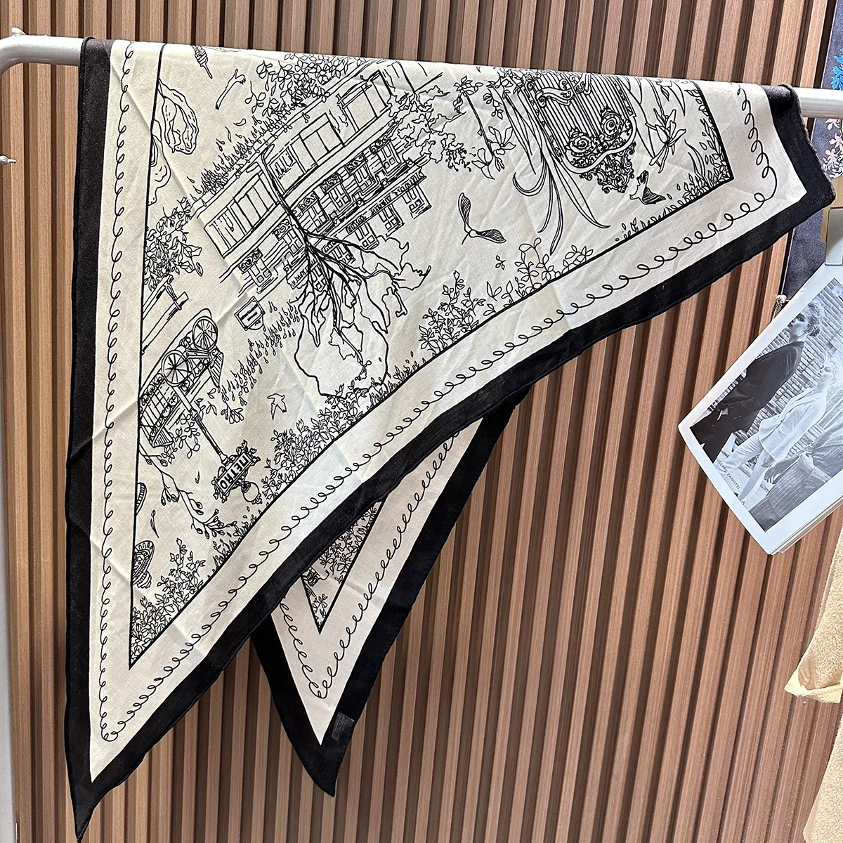 الثلاثي الحرير والصوف شال الشتاء الدافئة وشاح المرأة الأوشحة الكبيرة الحواف توالت شالات الأم هدية الكريسماس