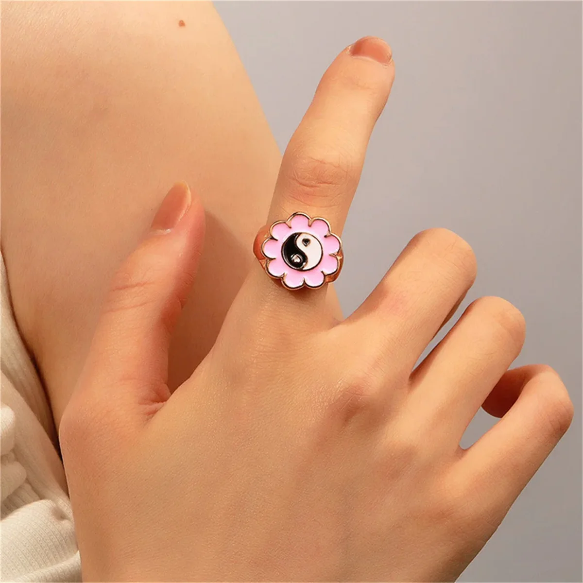 1pc Tai Chi Flower Ring Cute Charm Jewelry Y2K Exaggerated Personalized Ring Party Wedding Matching Birthday Festival Gift 2024