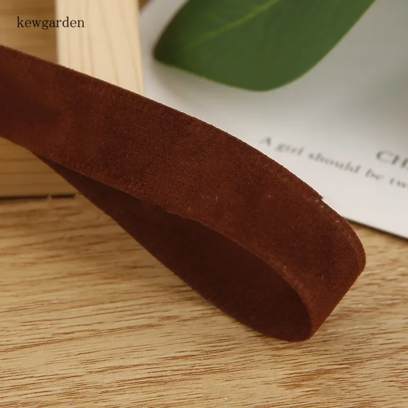 Kewgarden Suede Ribbon 1 \