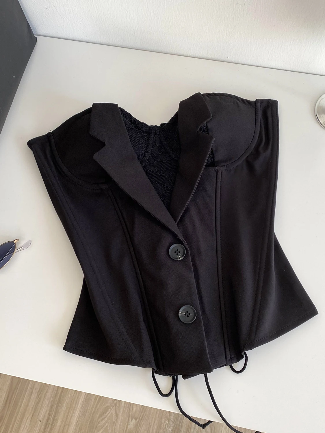 

Foamlina черный костюм-бюстье-корсет для женщин сексуальный кружевной лоскутный топ без рукавов с пуговицами тонкий укороченный топ без бретелек с застежкой на талии