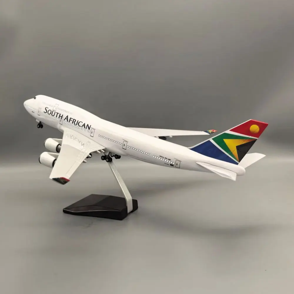 

47cm Airplane Model B747 South Africa Airways 1:150 Scale Aircraft Diecast Planes Resin With LED And Wheel Adult Collection Gift