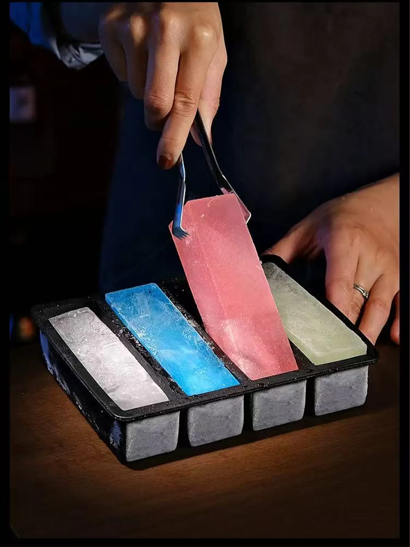 Long Ice Cube Mold Silicone Ice Tray Bar Commercial Ice Cube Colin Cocktail Ice Making Box 4-Pack