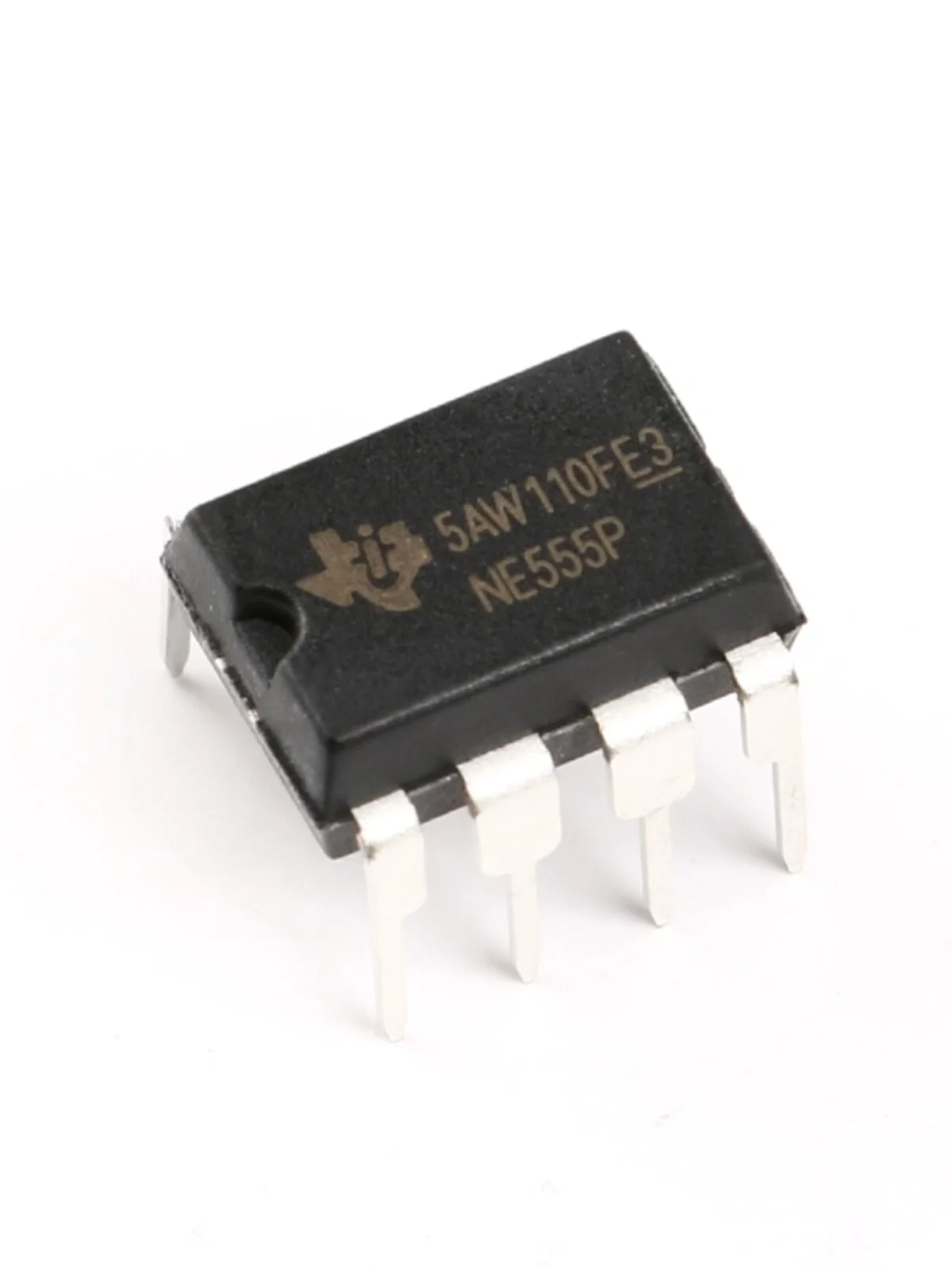 100pcs/brand New Original In-line NE555P Chip Single High Precision Timer Chip DIP-8