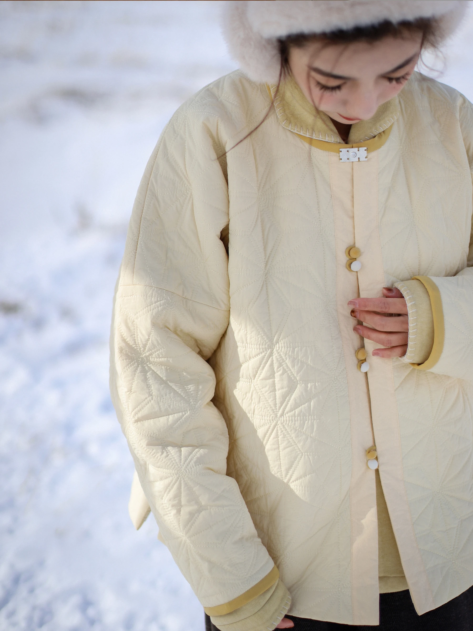 

Pure Wool Filling Hexagonal Lotus Flower Pattern round Ne Coat Lightweight Warm Cotton Outerwear Traditional Hanfu Outerwear