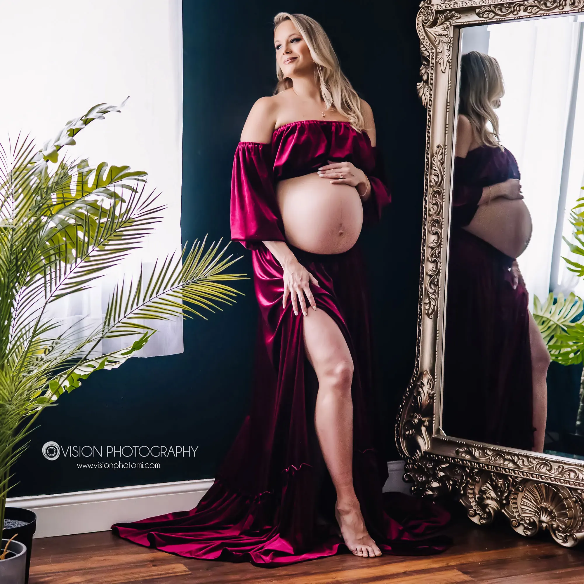 

Pregnant Velvet Gown A Suit Soft Photo Shoot Maternity Dress Evening Party Robe for Woman Photography Prop Baby Shower Costume