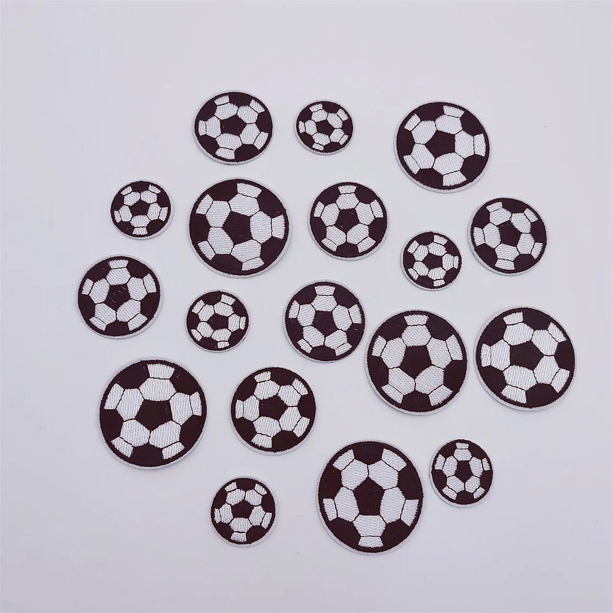 6pcs Round Football Soccer Patches Appliques Iron On Sewing Embroidery Badge Sticker Accessories For DIY Clothes And Decorations