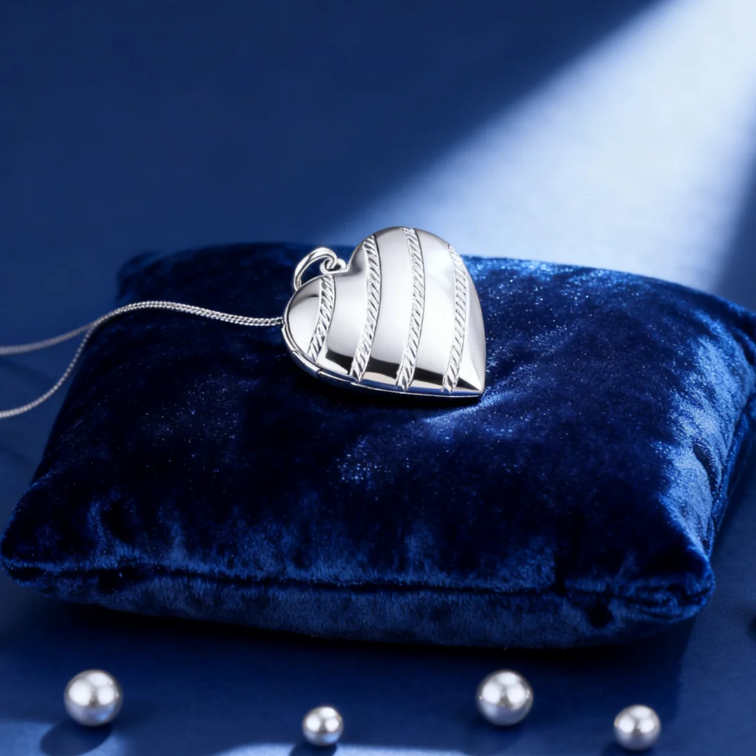 

925 sterling Silver Heart photo frame Pendant Necklace For Women Luxury Fashion Party Wedding Accessories Jewelry Christmas Gift