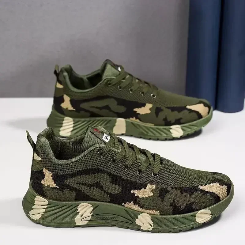 Zapatillas de deporte de camuflaje de malla para hombre, zapatos informales resistentes al desgaste para hombre, zapatos de Tenis antideslizantes, zapatos planos de trabajo para montañismo al aire libre