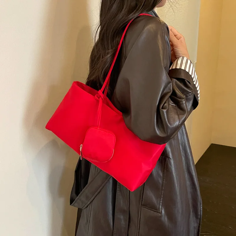 2026 Summer Women's Minimalist Tote Bag Japanese Korean Style High Sense Commuter Versatile Single Shoulder Handbag