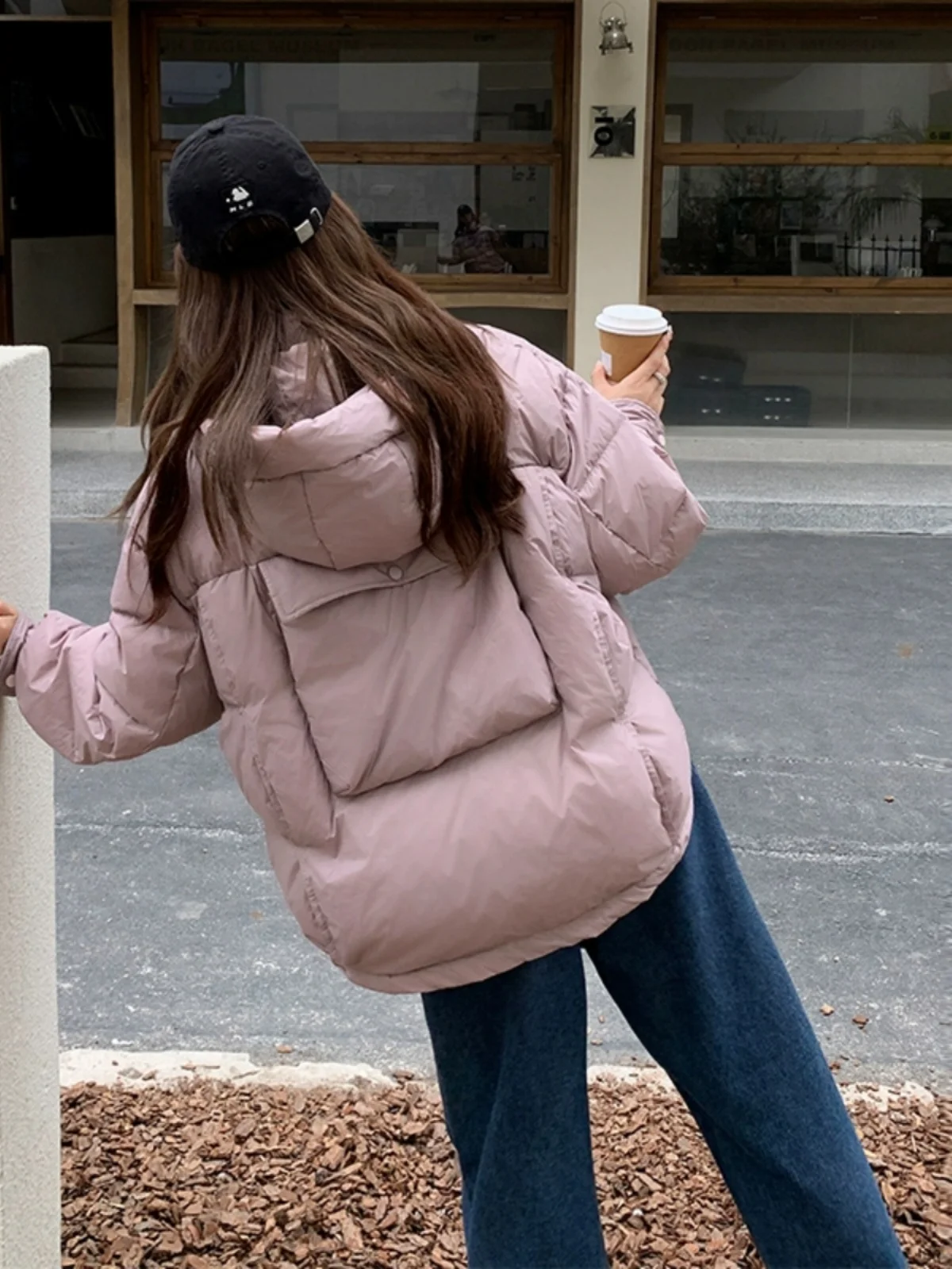 Faionable Quilted Hooded Jaet Women's ort Sle Winter Coat with Big Ba ket Design Trendy Outerwear for Young Women