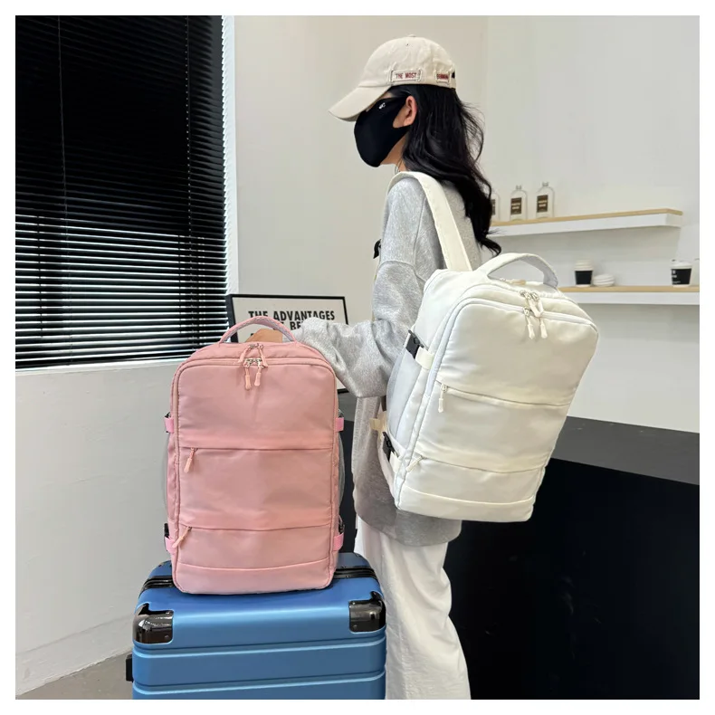 

A Mommy Bag with A Bottle Insulation Compartment Large Capacity Multi-Functional Shoulder Bag Crossbody Bag Backpack Schoolbag