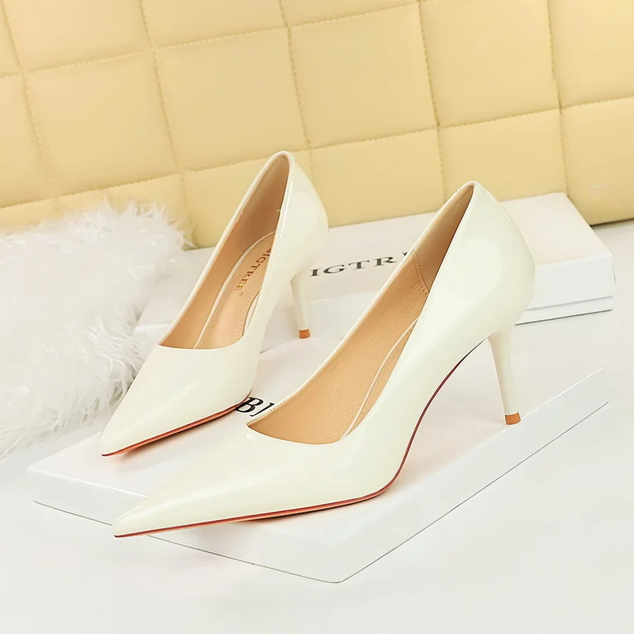 

2024 Style Minimalist Patent Leather Heels For Women's Shoes Slim Shallow Mouth Pointed Toe Versatile Commuting High Women Pumps