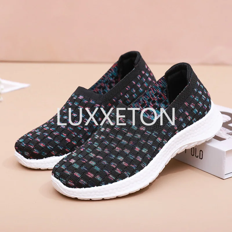 2024 Spring and Autumn Season Thick Sole Women\'s Knitted Round Head Shallow Mouth Lefu Shoes Fashionable One Step Lazy Shoes