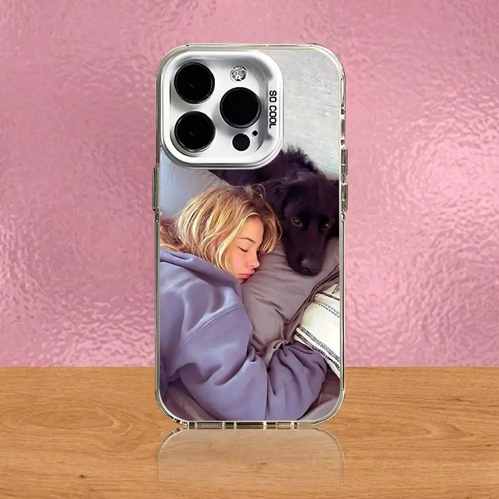 حافظة هاتف Sarah C-Cameron لهاتف iPhone 16,15,14,13,12,11,Pro,Max,Plus,Mini,SE غطاء مقاوم للصدمات من الحلوى البيضاء غير اللامعة