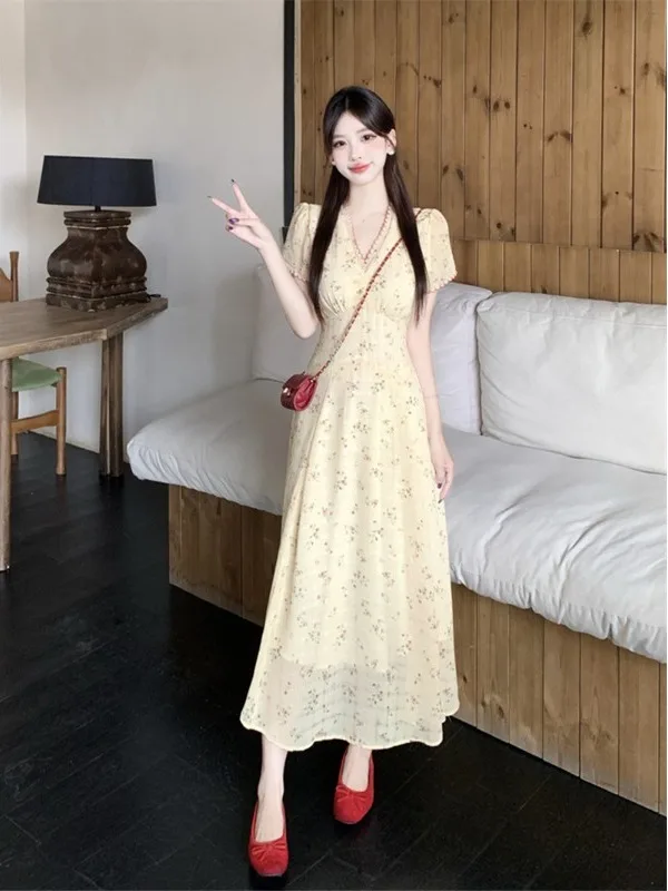 

plus Size Floral Print V-Neck Dress Elegant Waist-Cinching Long Knee-Length A-Line Skirt Korean Style Commute Wind Summer New