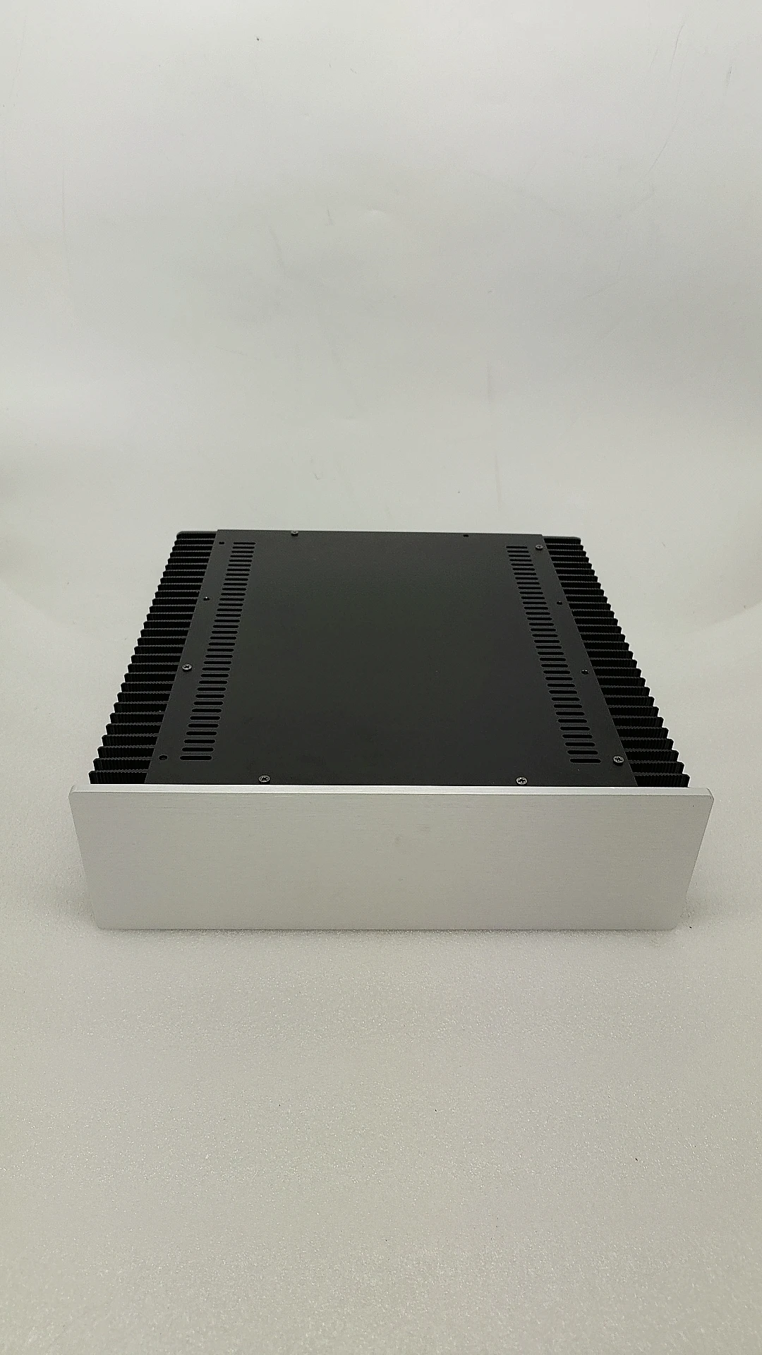 

Q3 aluminum front panel amplifier chassis / Preamp / Class A / External radiator / AMP Enclosure / case / DIY box (320*100*300mm