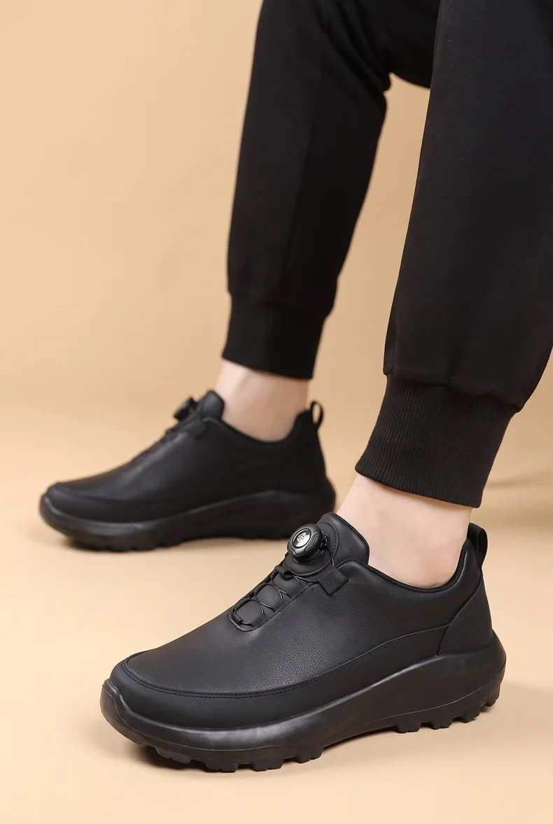 Herren-Freizeitschuhe mit Drehverschluss, Obermaterial aus Kunstleder, dicke, rutschfeste Sohle, wasserdicht, leicht, ideal für den täglichen Gebrauch und zum Spazierengehen im Freien. – Detail 16