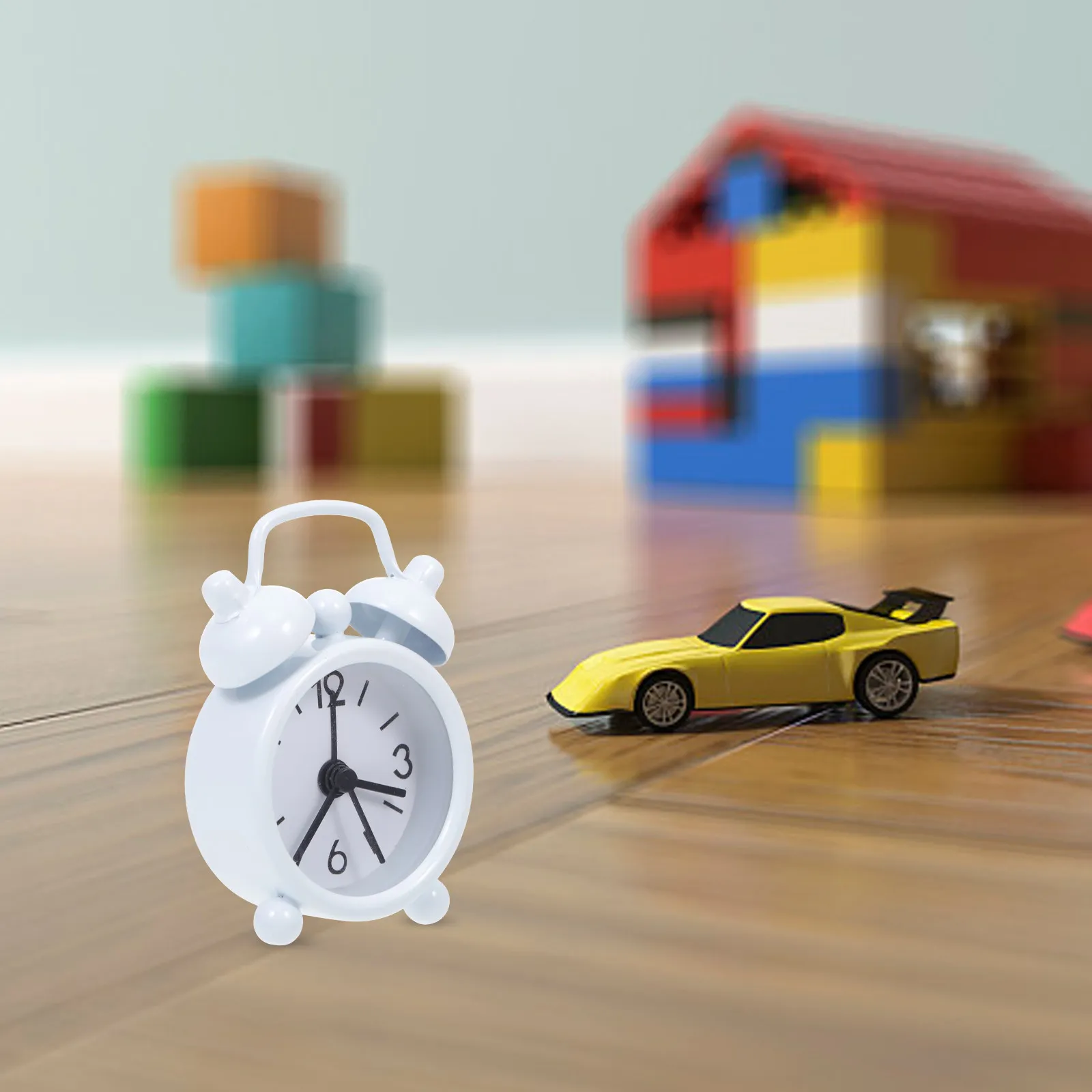 

Miniature Clock Metal Mini House Clock Ornament Realistic Shape Small House Decoration Creative Home Decor Mini Decoration