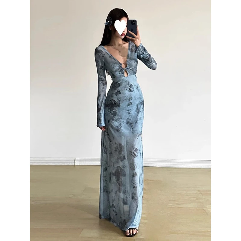 

Платье с V-образным вырезом в отпускном стиле, с изысканным ажурным дизайном, элегантное и стройнящее, с эффектом градиента, подходит для женщин.