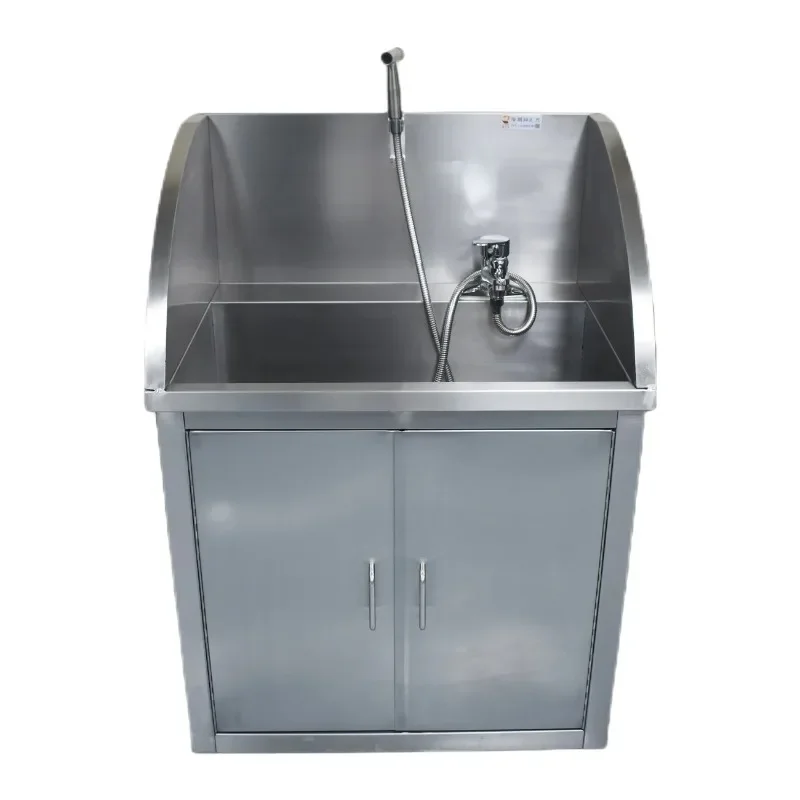 Hand washing with built-in sink on the lifting platform