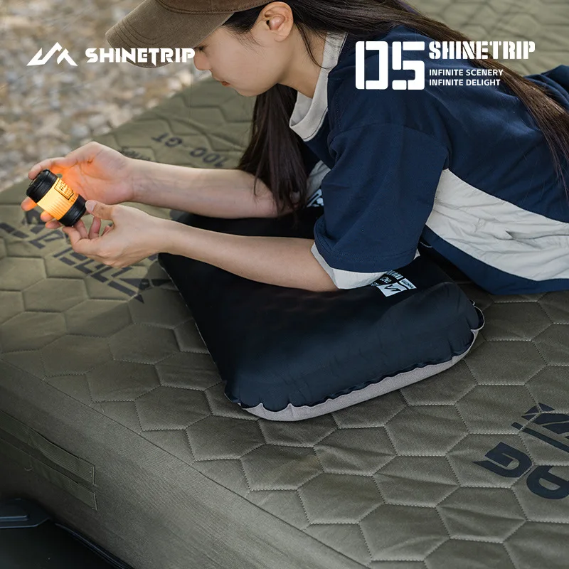 Outdoor Comfortable Inflatable Pillow with High Elasticity Sponge and Ice Silk Enlarged Integrated Compression Camping Pillow
