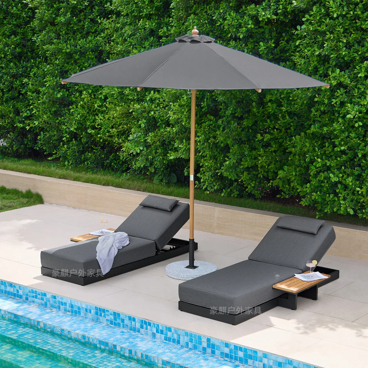 LMM Outdoor Aluminum Alloy Pool Recliner, Courtyard Waterproof and Sunproof Leisure Beach Chair