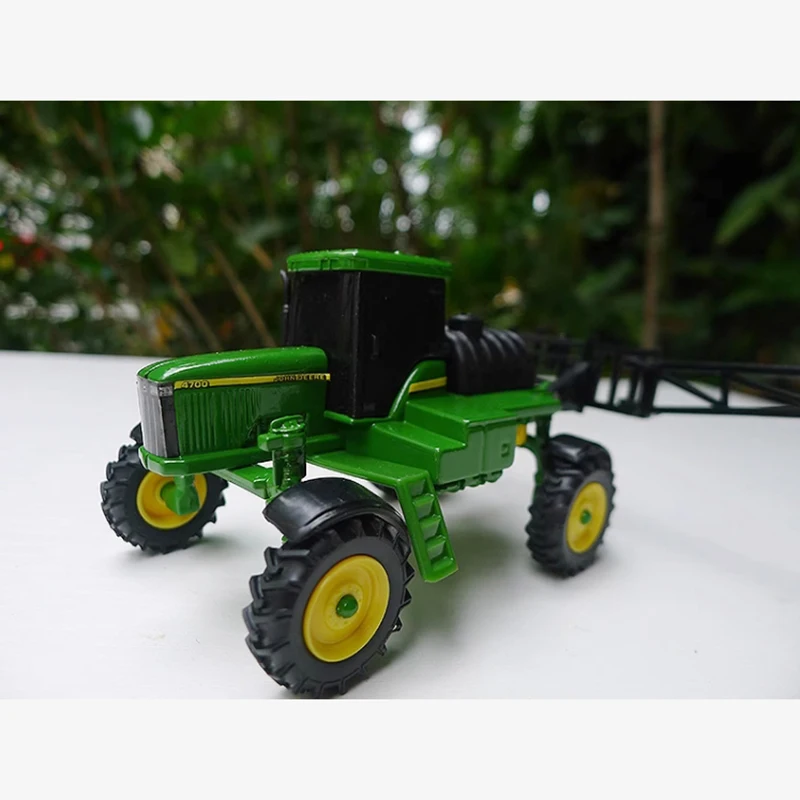 ERTL 1:64 مقياس 4700 و 4710 البخاخ الميداني نموذج سيارة من السبائك الزراعية مجموعة محاكاة نهائية عرض هدية الديكور