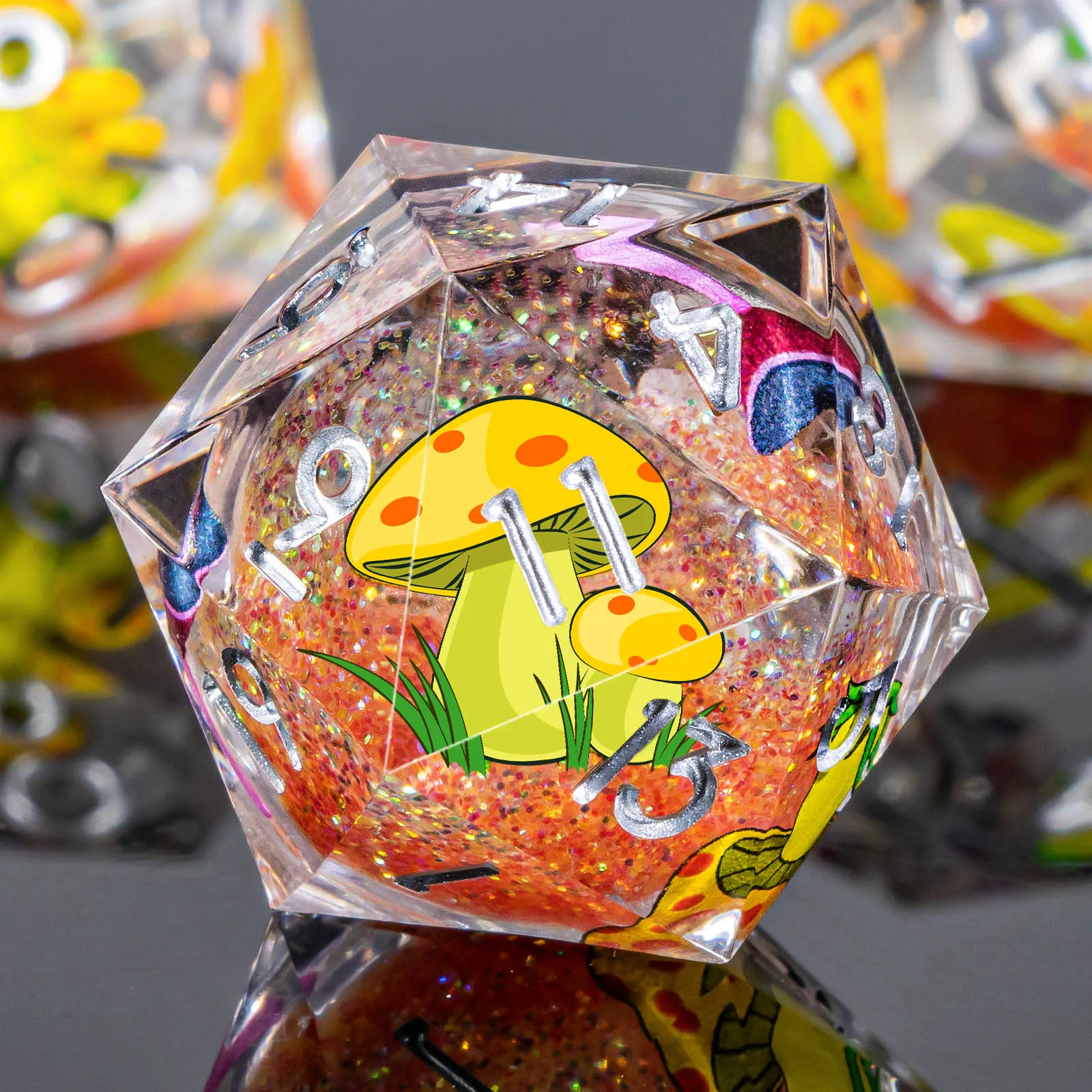 

Mushroom DND Liquid Core D&D Dice, 7pcs Sharp Edge Resin Dungeon and Dragon Dice Set, Role Playing Dice D20 D12 D10 D8 D6 D4