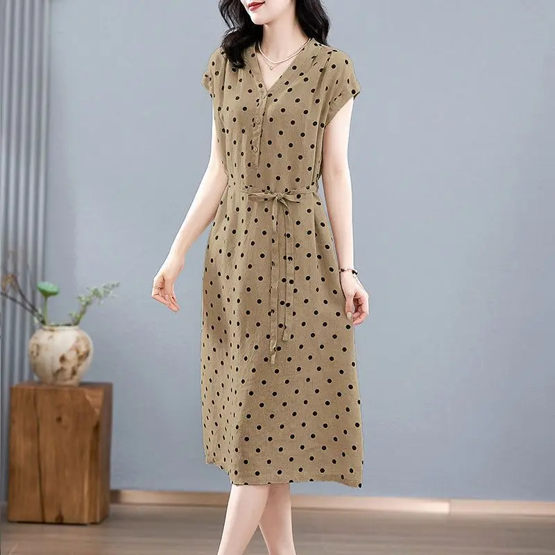 

Women Polka Dot V Neck Short Sleeve A Line Midi Dress Loose Casual Summer Dress with Waist Sash Belt